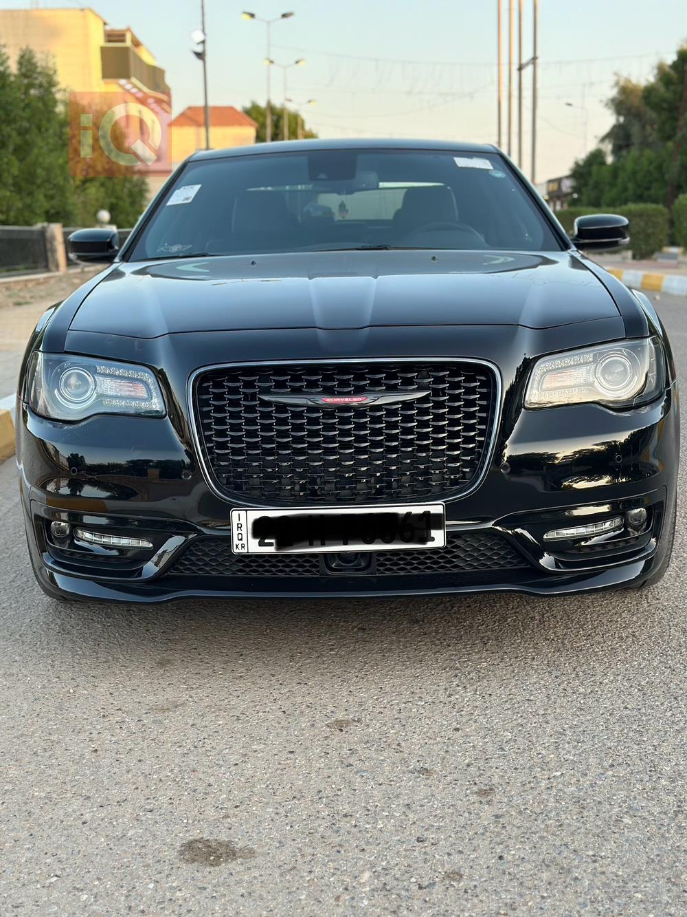 کرایسلەر 300